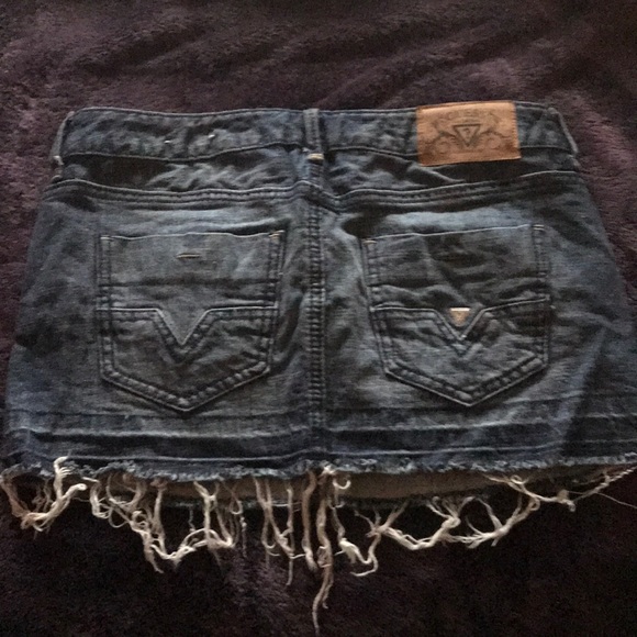 Guess Mini Skirt - Picture 2 of 4